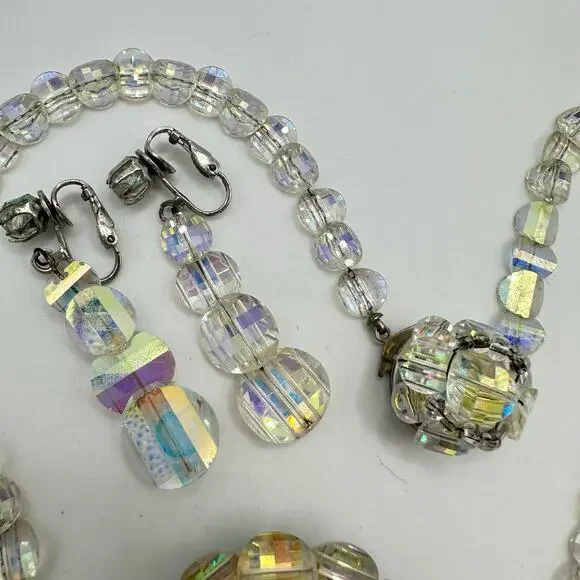 1950s vintage glass aurora borealis AB graduated beaded necklace earrings brooch - Picture 3 of 8